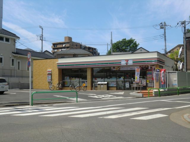 コンビニ　セブンイレブン（コンビニ）まで150m