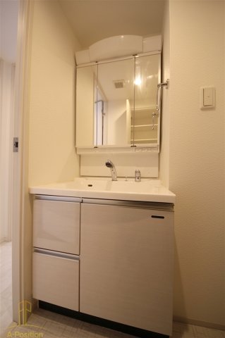 洗面設備　セレニテ梅田北プレミアム