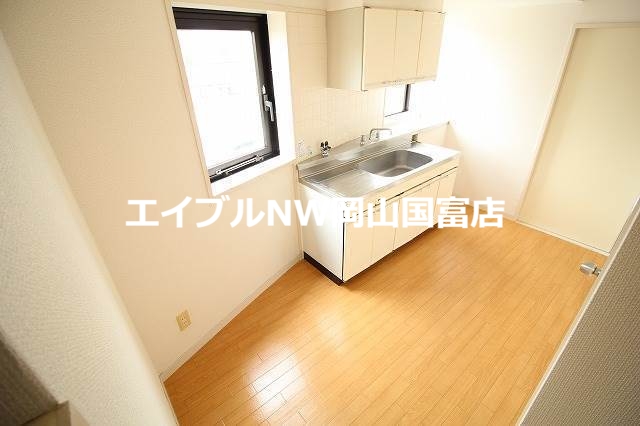 その他部屋・スペース　類似部屋の写真です。実際とは若干異なります。