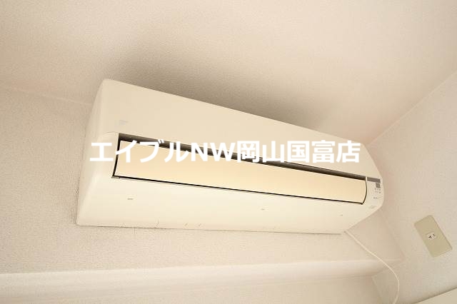 その他設備　類似部屋の写真です。実際とは若干異なります。