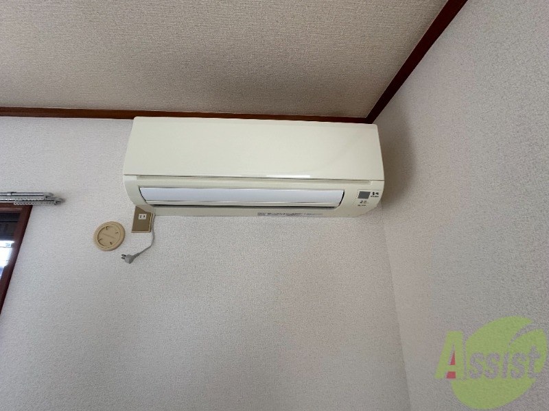 その他設備　エアコン付きなので寒暖対策もばっちりです。