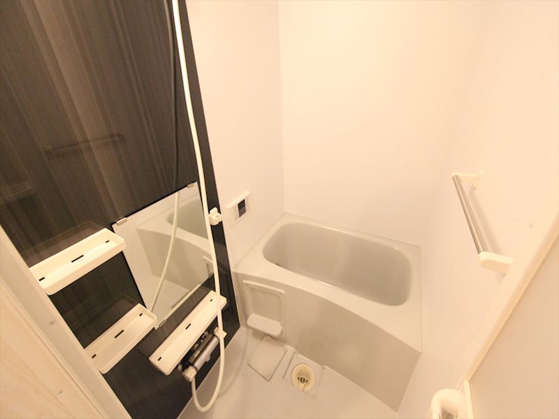 バス・シャワールーム　追い焚き機能付　オートバス機能付バスルーム