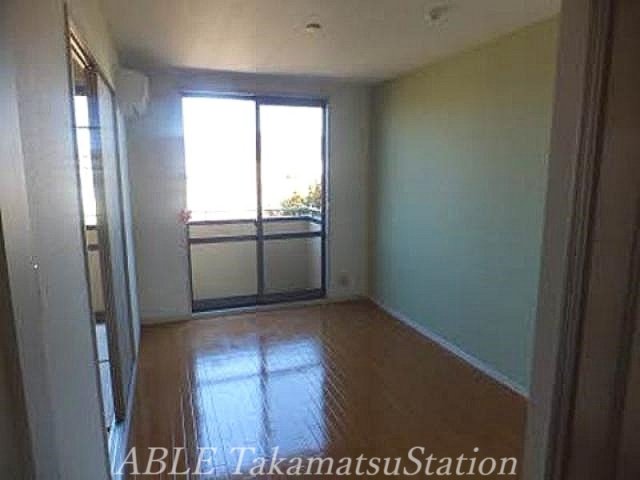 居室・リビング　寝室