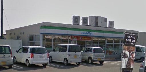 コンビニ　ファミリーマート（コンビニ）まで170m