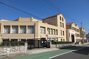 【神戸市須磨区一ノ谷町のアパートの小学校】