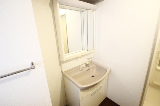 洗面設備　※別部屋の写真です