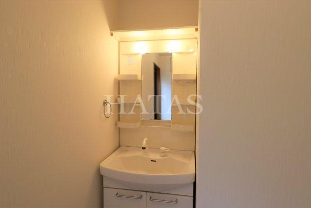 洗面設備　同物件別部屋です。