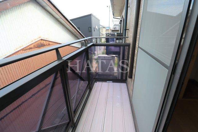 バルコニー　同物件別部屋です。