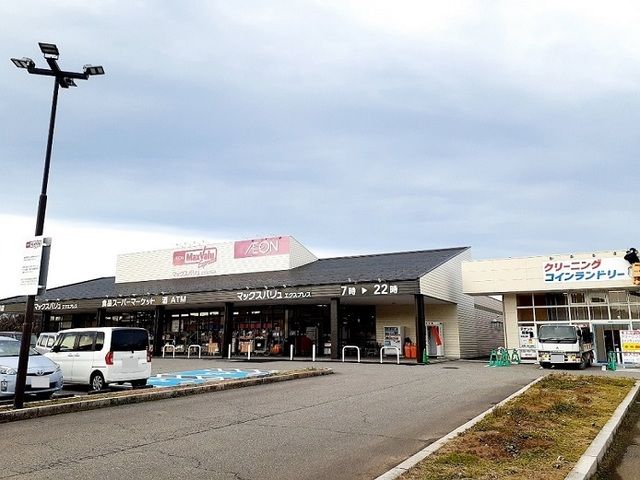 【加賀市湖城町のアパートのスーパー】