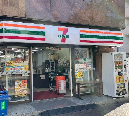 コンビニ　セブン-イレブン 江東東砂８丁目店（コンビニ）まで253m