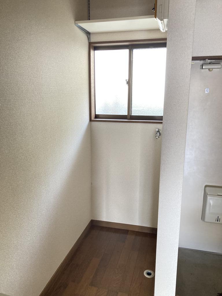 洗面設備　洗濯機置き場