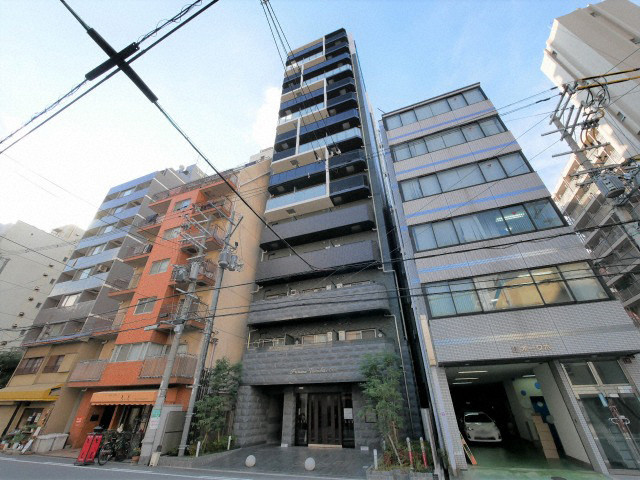 【プレサンス上町台クレストの建物外観】