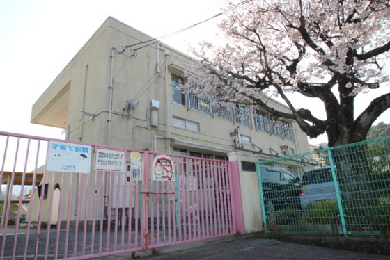 幼稚園・保育園　河内保育園（幼稚園・保育園）まで189m