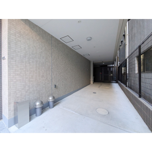 エントランス　エントランス