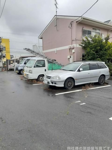 【アメニティ永吉の駐車場】