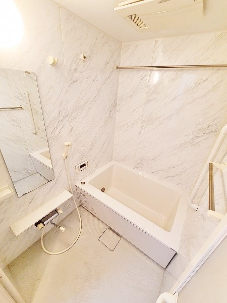 バス・シャワールーム　★浴室★