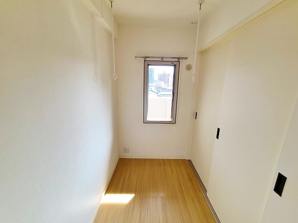 その他部屋・スペース　★洋室2.5帖★