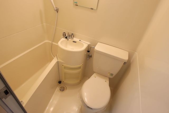 バス・シャワールーム　３点ユニットバス