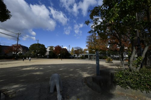 【西宮市鳴尾町のアパートの公園】