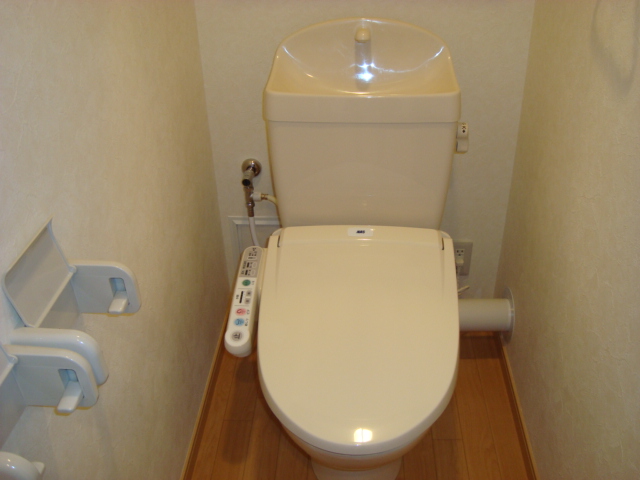 トイレ　シャワー付トイレ（イメージ）