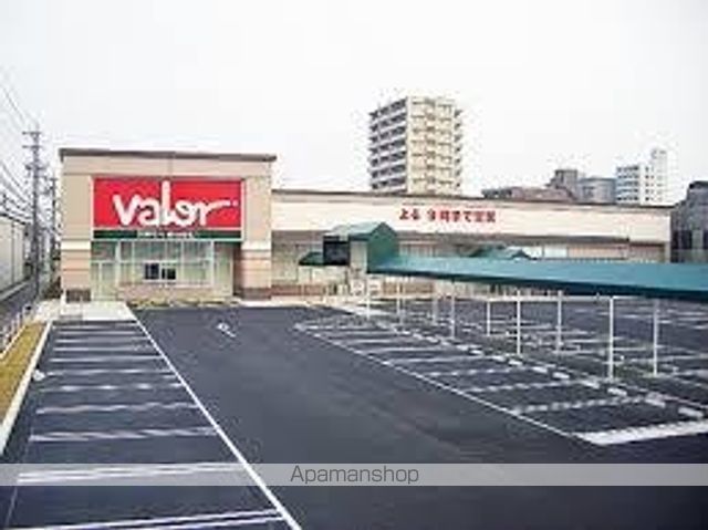 その他　バロー東起店（その他）まで152m