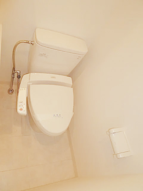 トイレ　※別部屋参考写真