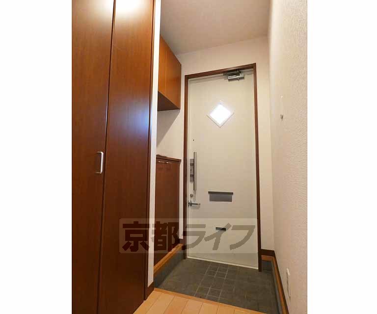 玄関　玄関です。