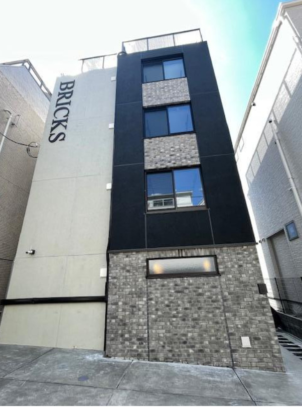 建物外観　BRICKS四谷