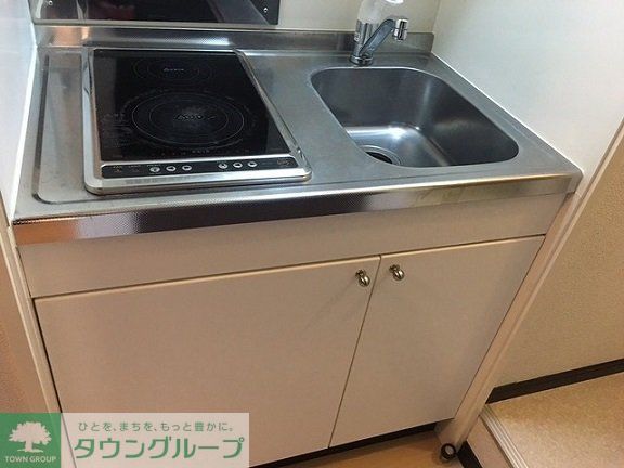 キッチン　設備・仕様は号室により異なる為、現況を優先致します。