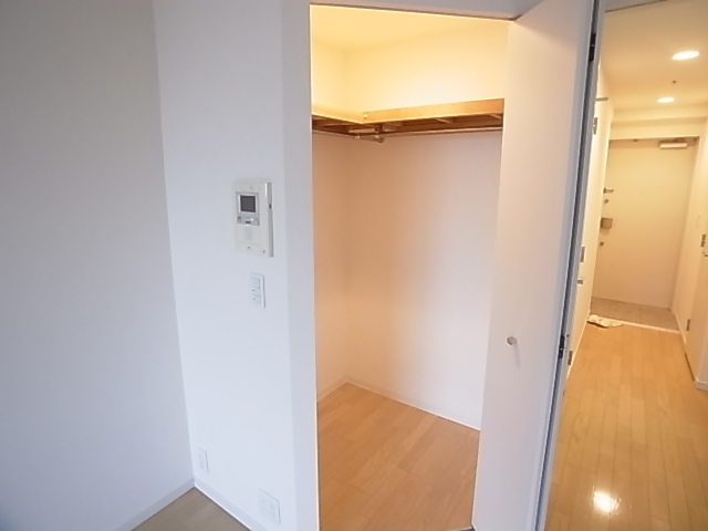 収納　ウォークインクローゼット