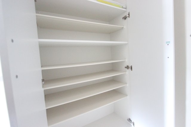 収納　同物件別号室のものです。