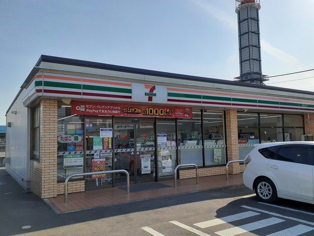 コンビニ　セブンイレブン吉倉店（コンビニ）まで500m