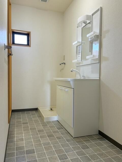 洗面設備　※他部屋参照・現況優先