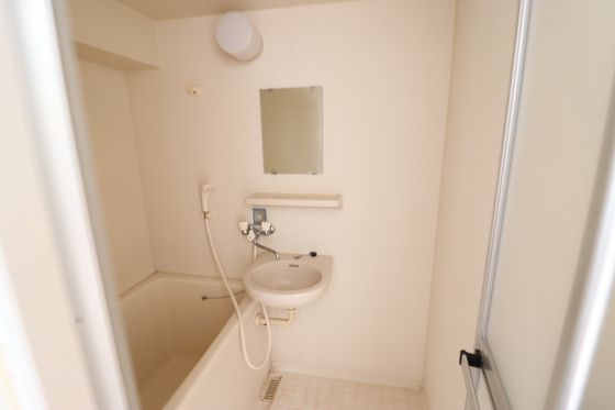 洗面設備　※別部屋の写真です