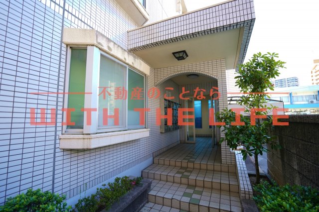 エントランス　毎日通るエントランスはこのようになっています