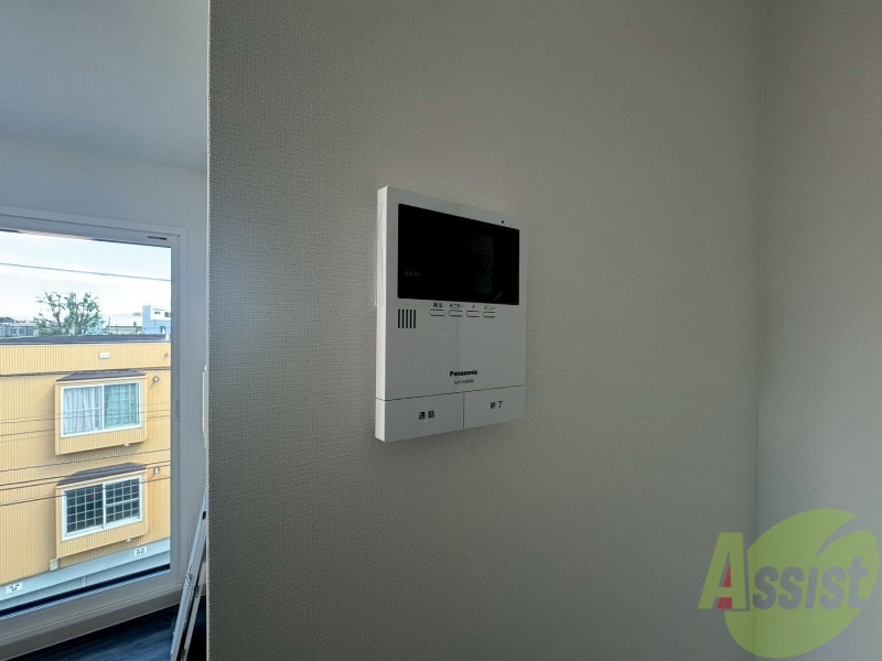 セキュリティ　ＴＶモニター付インターホンです。来客者の顔が見えるので安心！