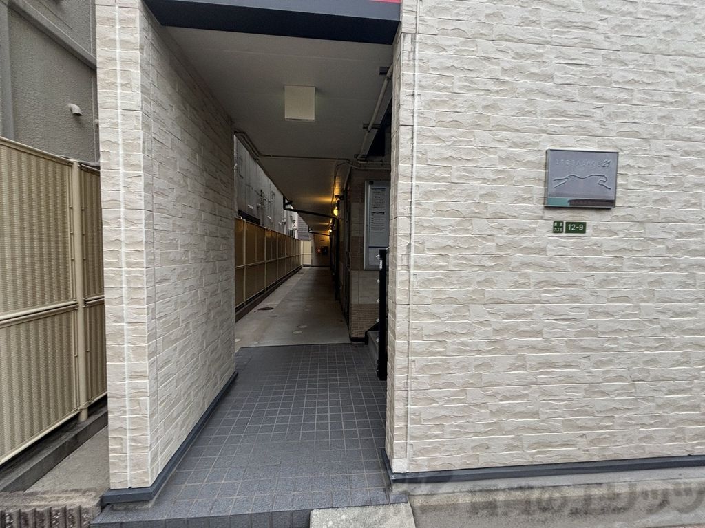 エントランス　エントランス