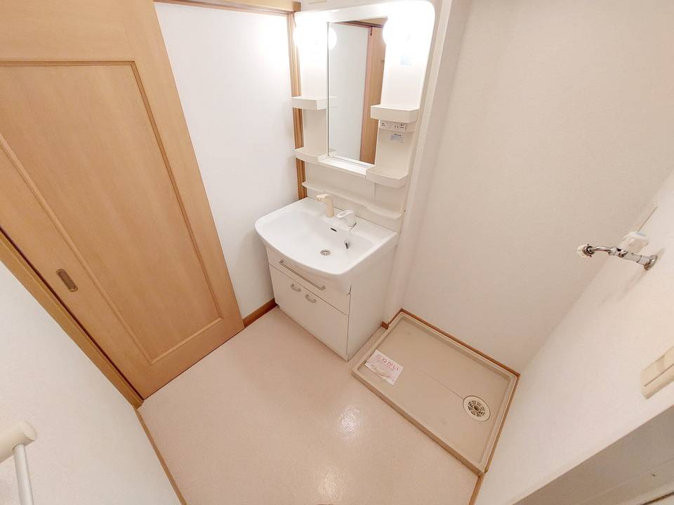 洗面設備　洗濯機置場