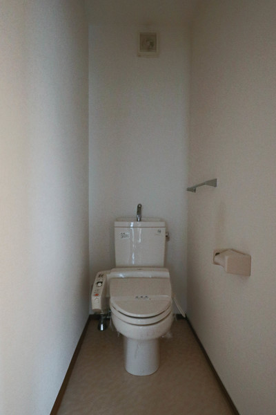 トイレ　同じ敷地内別のお部屋