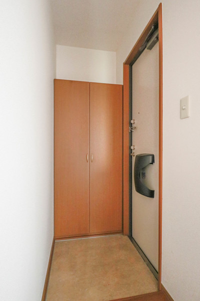 玄関　同じ敷地内別のお部屋