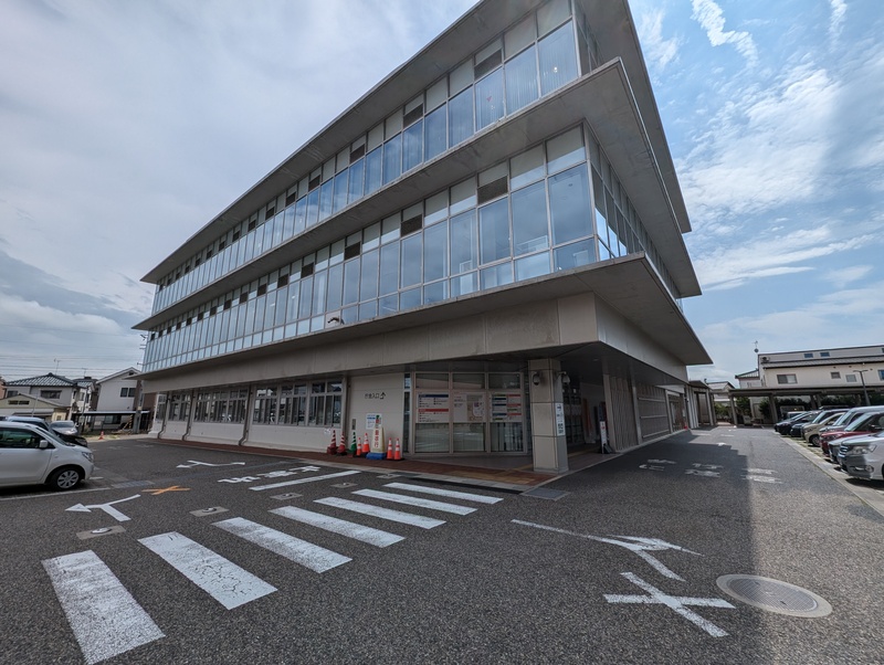 役所　西区役所（役所）まで800m