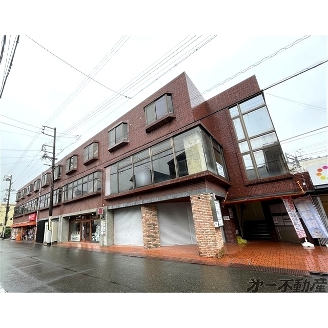 エントランス　建物外観