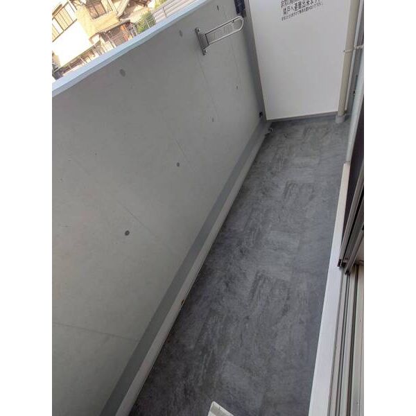 バルコニー　イメージ