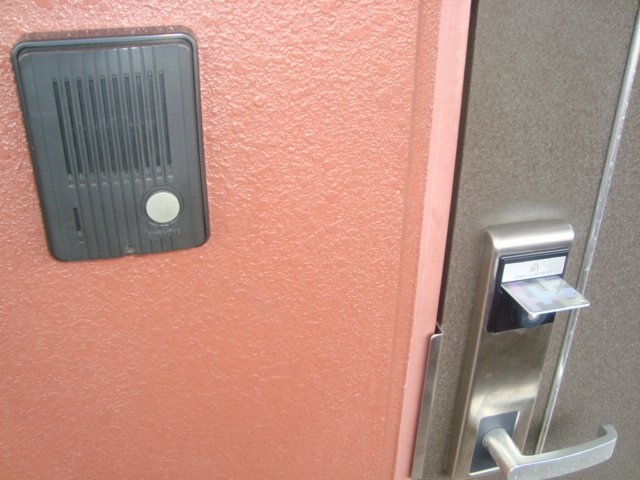 セキュリティ　玄関（カードキー）