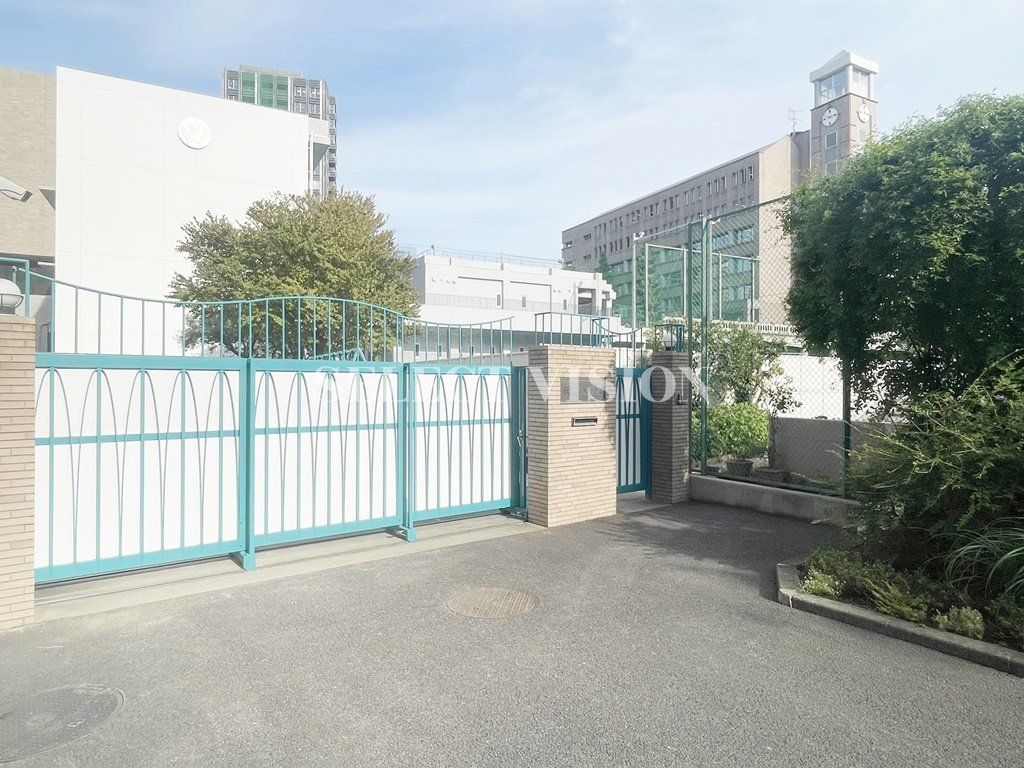 幼稚園・保育園　暁星幼稚園（幼稚園・保育園）まで460m