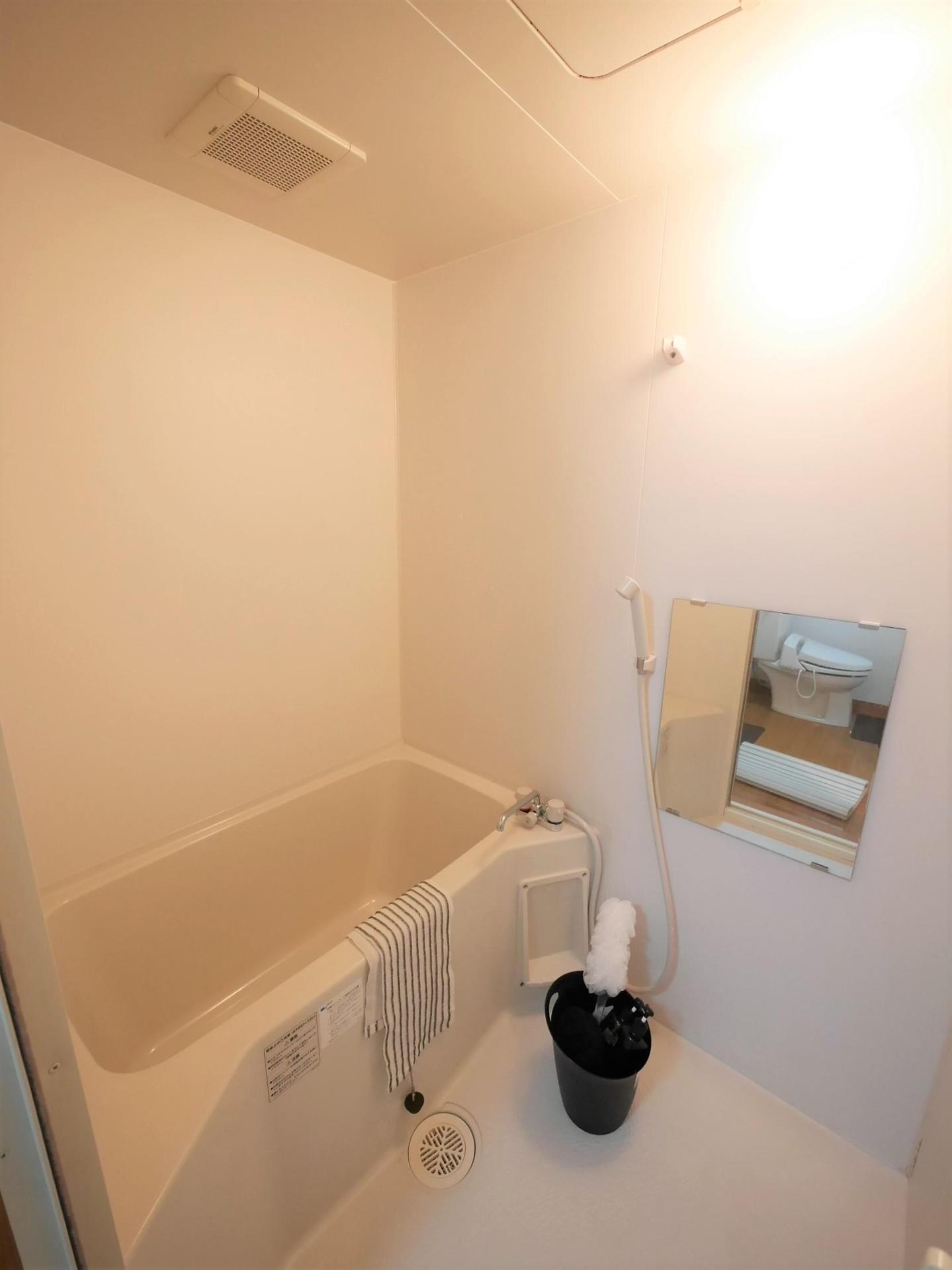 バス・シャワールーム　※モデルルーム写真の為、入居時家具・備品等はついてきません※