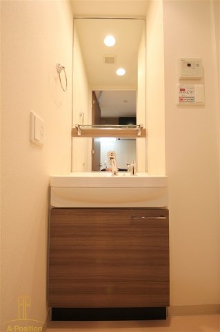 洗面設備　プレサンス天満橋チエロ