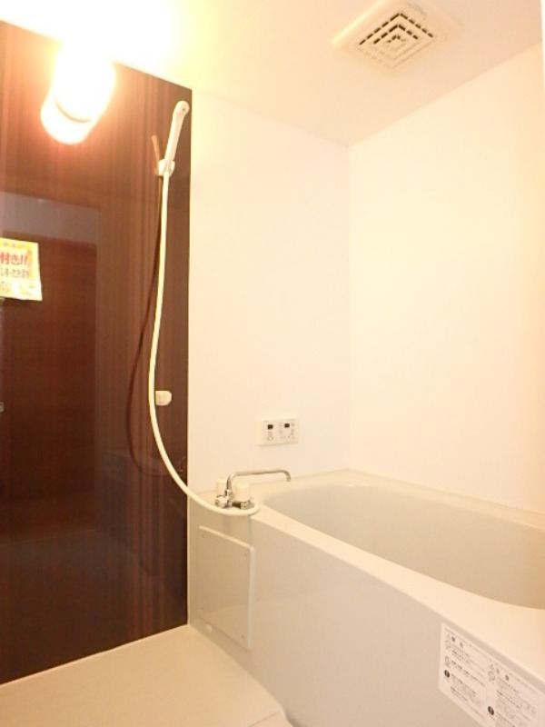 バス・シャワールーム　図面と現状に相違がある場合には現状を優先