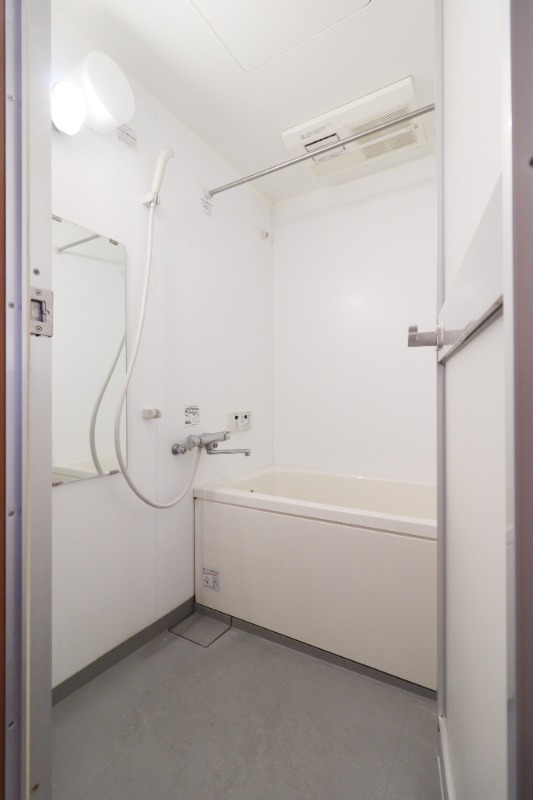 バス・シャワールーム　図面と現状に相違がある場合には現状を優先