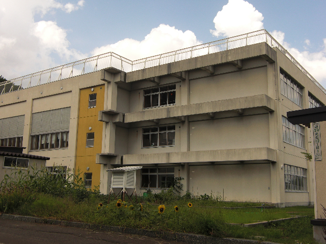 小学校　札幌市立山の手南小学校（小学校）まで691m